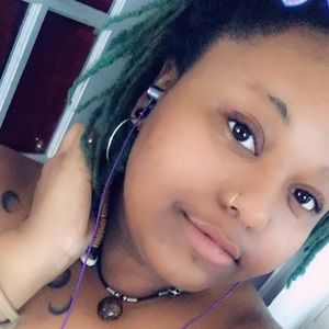 Meet your Posher, Janiece